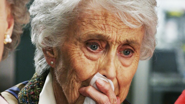 GREY'S ANATOMY - "Break On Through" (ABC/RON TOM)BETTY GARRETT