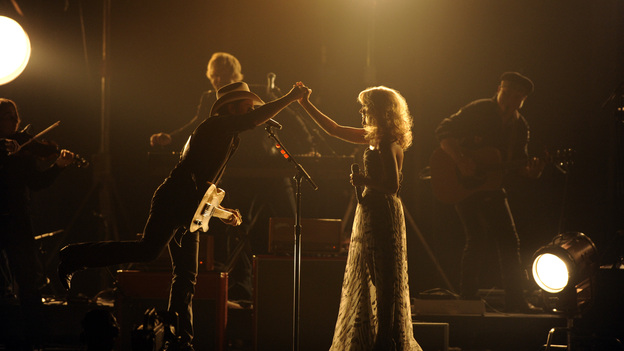 THE 45th ANNUAL CMA AWARDS - THEATRE - "The 45th Annual CMA Awards" broadcast live on ABC from the Bridgestone Arena in Nashville on WEDNESDAY, NOVEMBER 9 (8:00-11:00 p.m., ET). (ABC/KATHERINE BOMBOY-THORNTON)BRAD PAISLEY, CARRIE UNDERWOOD