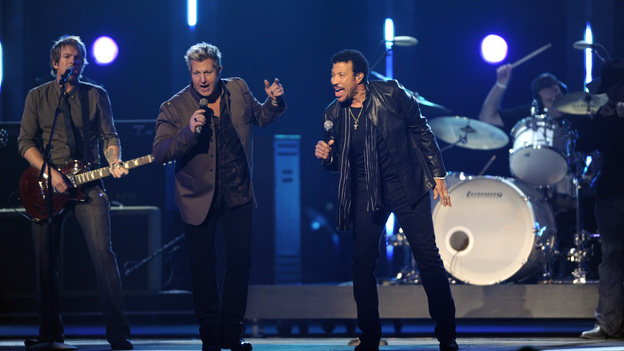 THE 45th ANNUAL CMA AWARDS - THEATRE - "The 45th Annual CMA Awards" broadcast live on ABC from the Bridgestone Arena in Nashville on WEDNESDAY, NOVEMBER 9 (8:00-11:00 p.m., ET). (ABC/KATHERINE BOMBOY-THORNTON)RASCAL FLATTS, LIONEL RICHIE