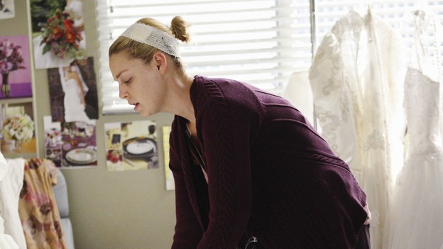 GREY'S ANATOMY - "Sweet Surrender" - Izzie begins to feel sick after her cancer treatments, on "Grey's Anatomy," THURSDAY, APRIL 23 (9:00-10:02 p.m., ET) on the ABC Television Network. (ABC/CRAIG SJODIN) KATHERINE HEIGL