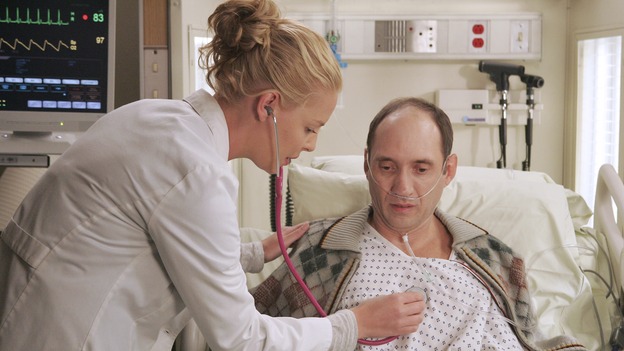  GREY'S ANATOMY - "Kung Fu Fighting" (ABC/VIVIAN ZINK)KATHERINE HEIGL, CULLEN DOUGLAS