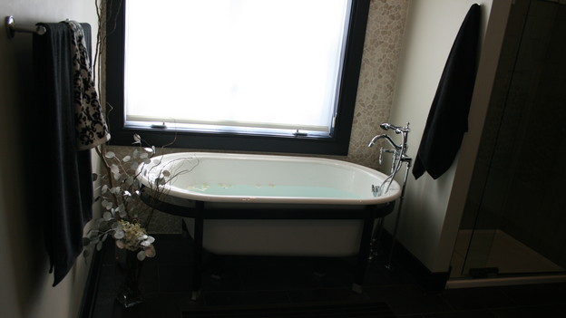 EXTREME MAKEOVER HOME EDITION - "Wagstaff Family," - Bathroom, on "Extreme Makeover Home Edition," Sunday, February 21st on the ABC Television Network.