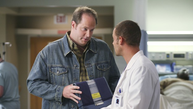 GREY'S ANATOMY - "Sometimes a Fantasy" - Cristina tries to help Preston cope with his hand tremor, Izzie attempts to return to the hospital for the first time since she quit the program, Alex deals with a patient who has a long history of injuries, and George and Callie's relationship moves forward, on "Grey's Anatomy," THURSDAY, OCTOBER 5 (9:00-10:01 p.m., ET) on the ABC Television Network. (ABC/KAREN NEAL)KEVIN WILL, JUSTIN CHAMBERS