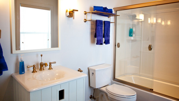 EXTREME MAKEOVER HOME EDITION - "Marshall-Spreier Family," - Bathroom Picture, on "Extreme Makeover Home Edition," Sunday, November 7th    (8:00-9:00 p.m. ET/PT) on the ABC Television Network.