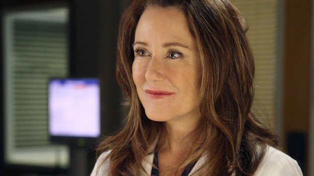 GREY'S ANATOMY - "All By Myself" - Dr.&nbsp;Virginia Dixon, on "Grey's Anatomy," THURSDAY, DECEMBER 4 (9:00-10:01 p.m., ET) on the ABC Television Network. (ABC/CRAIG SJODIN) MARY MCDONNELL