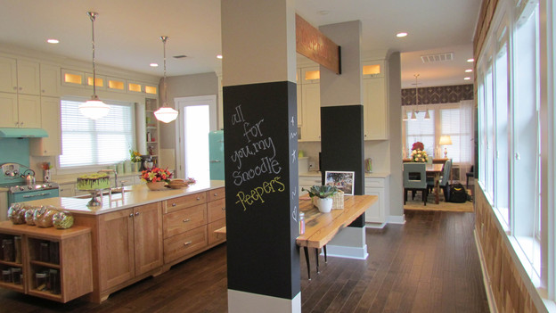 EXTREME MAKEOVER HOME EDITION - "McPhail Family," - Kitchen Picture,           on   "Extreme Makeover Home Edition," Friday, October 28th              (8:00-10:00   p.m.  ET/PT) on the ABC Television Network.