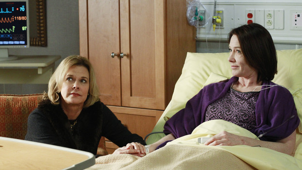 PRIVATE PRACTICE - "Heaven Can Wait" - Addison plans Bizzy and Susan's wedding while trying to keep her distance from the overly flirtatious Dr. Rodriquez. Sam is concerned about the care his longtime patient is receiving, and Sheldon refers Charlotte to his mentor and friend for psychiatric help, on "Private Practice," THURSDAY, JANUARY 13 (10:01-11:00 p.m., ET) on the ABC Television Network. (ABC/RON TOM)JOBETH WILLIAMS, ANN CUSACK