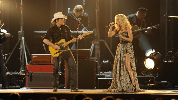 THE 45th ANNUAL CMA AWARDS - THEATRE - "The 45th Annual CMA Awards" broadcast live on ABC from the Bridgestone Arena in Nashville on WEDNESDAY, NOVEMBER 9 (8:00-11:00 p.m., ET). (ABC/KATHERINE BOMBOY-THORNTON)BRAD PAISLEY, CARRIE UNDERWOOD