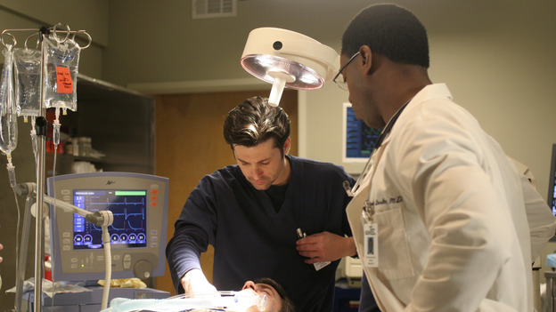 102004_9588 -- COMPLICATIONS - "WINNING A BATTLE, LOOSING A WAR" (ABC/MICHAEL ANSELL)PATRICK DEMPSEY, ISAIAH WASHINGTON