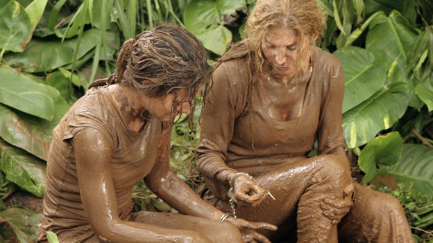 LOST - "Left Behind" - After discovering that one of her own has betrayed her to "The Others," Kate is left to fend for herself in the jungle with Juliet. Meanwhile, Hurley warns Sawyer to change his selfish ways and make amends with his fellow survivors or he may face a vote of banishment, on "Lost," WEDNESDAY, APRIL 4 (10:00-11:00 p.m., ET), on the ABC Television Network. (ABC/MARIO PEREZ)EVANGELINE LILLY, ELIZABETH MITCHELL