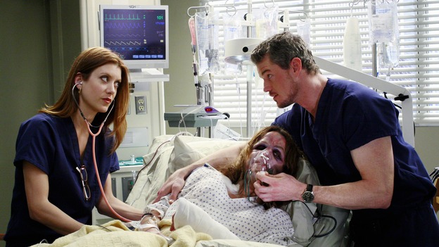 GREY'S ANATOMY - "Some Kind of Miracle" - One person's fight to live affects everyone at Seattle Grace, in the dramatic conclusion to "Grey's Anatomy's" three-episode story arc. "Some Kind of Miracle" airs THURSDAY, FEBRUARY 22 (9:00-10:01 p.m., ET) on the ABC Television Network. Elizabeth Reaser (Independent Spirit Award nominee for "Sweet Land") guest stars as a patient. (ABC/RON TOM)KATE WALSH, ELIZABETH REASER, ERIC DANE
