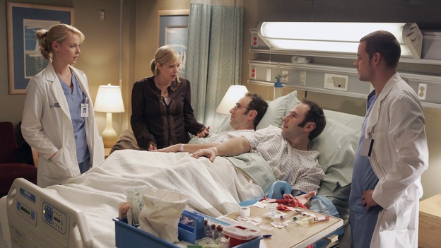 GREY'S ANATOMY - "Don't Stand So Close to Me" - Recent events strain Burke and Cristina's relationship, Meredith's half-sister, Molly, is admitted to the hospital, and Mark and Sloan must work together when two close-knit brothers seek medical help, on "Grey's Anatomy," THURSDAY, NOVEMBER 30 (9:00-10:01 p.m., ET) on the ABC Television Network. (ABC/VIVIAN ZINK)KATHERINE HEIGL, JENNIFER ASPEN, JASON SKLAR, RANDY SKLAR, JUSTIN CHAMBERS