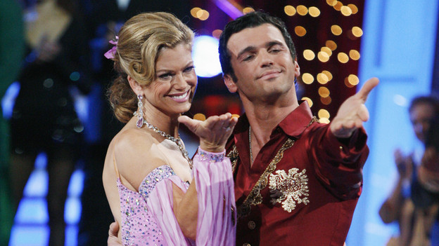 Kathy Ireland & Tony Dovolani of Dancing with the Stars 9 - Week Two