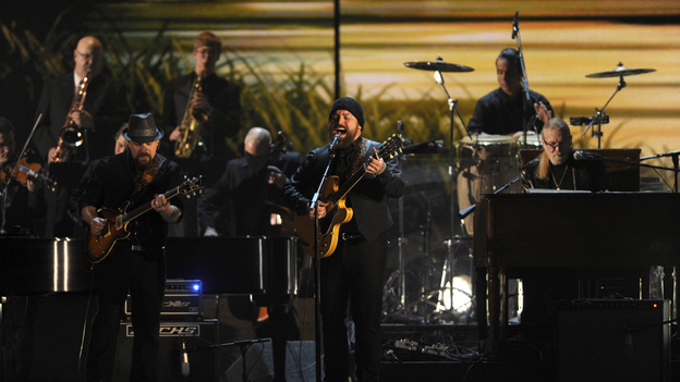 THE 45th ANNUAL CMA AWARDS - THEATRE - "The 45th Annual CMA Awards" broadcast live on ABC from the Bridgestone Arena in Nashville on WEDNESDAY, NOVEMBER 9 (8:00-11:00 p.m., ET). (ABC/KATHERINE BOMBOY-THORNTON)ZAC BROWN BAND