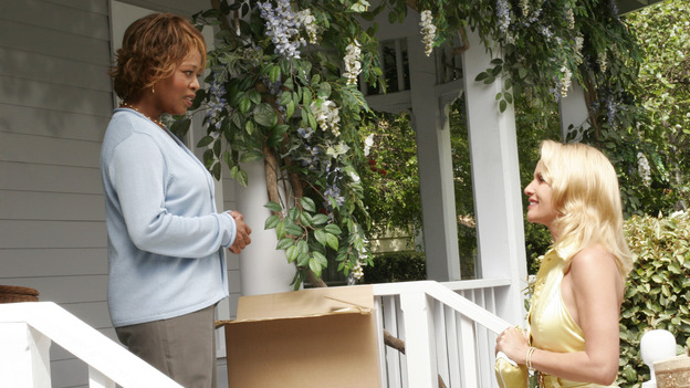 102897_1623 -- DESPERATE HOUSEWIVES - "One Wonderful Day" - It's a not-so-wonderful day in the neighborhood, as past actions come back to haunt the men and women of Wisteria Lane. Meanwhile, the ladies get a new neighbor (Emmy winner Alfre Woodard as Betty Applewhite), on "Desperate Housewives," SUNDAY, MAY 22 (9:00-10:02 p.m., ET), on the ABC Television Network. (ABC/RON TOM)ALFRE WOODARD, NICOLLETTE SHERIDAN