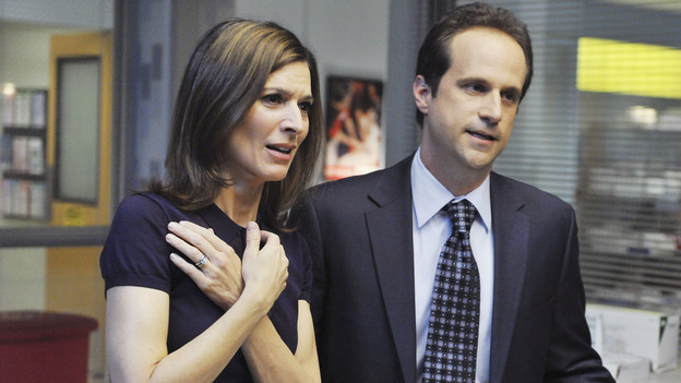 PRIVATE PRACTICE - "Second Choices" - After her open-ended escape to Costa Rica, Violet has finally returned home and to the practice.  Everyone treads a little lightly around her, especially Pete and Addison who have mixed feelings about Violet's desire to reconnect with Lucas.  Meanwhile Amelia butts into Sam's personal life, pointing out that he can mend hearts in the OR but can't seem to do that for himself;  and Sheldon encourages Charlotte to reconcile with Cooper, while Cooper deals with a young patient who eats everything in sight, on "Private Practice," THURSDAY, APRIL 22 (9:00-10:00 p.m., ET) on the ABC Television Network. (ABC/ERIC MCCANDLESS) PERREY REEVES, KEN WILDER