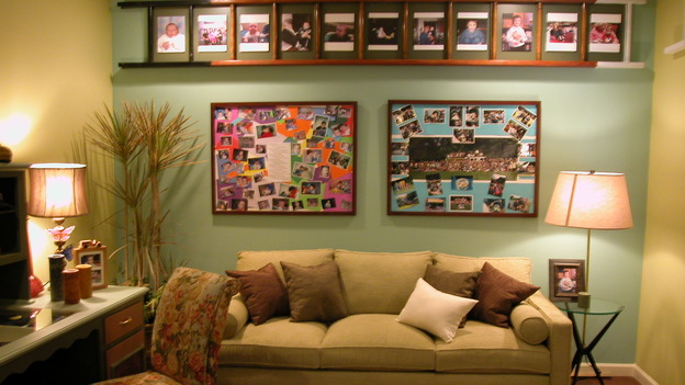 EXTREME MAKEOVER HOME EDITION - "Arena Family," - Living Room, on "Extreme Makeover Home Edition," Sunday, May 14th on the ABC Television Network.