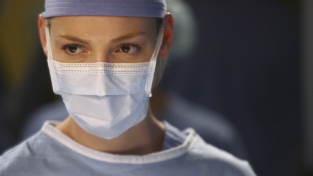 GREY'S ANATOMY - "Great Expectations" - While rumors of the Chief's departure spread among the hospital staff, Bailey proposes the creation of a free clinic, and a Seattle Grace doctor receives a proposal of a different sort, on "Grey's Anatomy," THURSDAY, JANUARY 25 (9:00-10:01 p.m., ET) on the ABC Television Network. (ABC/SCOTT GARFIELD)KATHERINE HEIGL