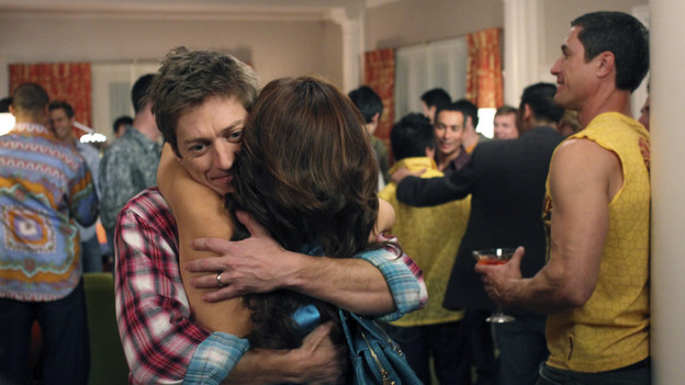 DESPERATE HOUSEWIVES - "The Chase" - When Celia comes down with the chicken pox, Gaby must keep her distance, on ABC's "Desperate Housewives," SUNDAY, FEBRUARY 28 (9:00-10:01 p.m., ET). Having never had the chicken pox herself, Gaby stays with Tuc and Bob and is reminded of what it's like to be single again; Lynette and Tom forget Penny's birthday; Bree hires a promising new employee; Susan cheats on Mrs. McKluskey; Katherine makes a surprising discovery; and Angie grows concerned over Danny's disappearance. (ABC/RON TOM)KEVIN RAHM, EVA LONGORIA PARKER