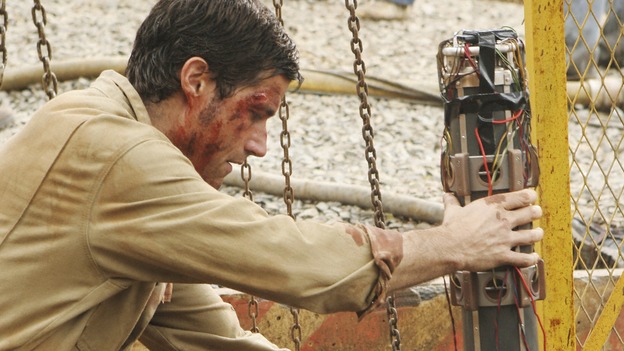 LOST - "The Incident," Parts 1 & 2 - Jack's decision to put a plan in action in order to set things right on the island is met with some strong resistance by those close to him, and Locke assigns Ben a difficult task, on the season finale of "Lost," WEDNESDAY, MAY 13 (9:00-11:00 p.m., ET) on the ABC Television Network. (ABC/MARIO PEREZ)MATTHEW FOX