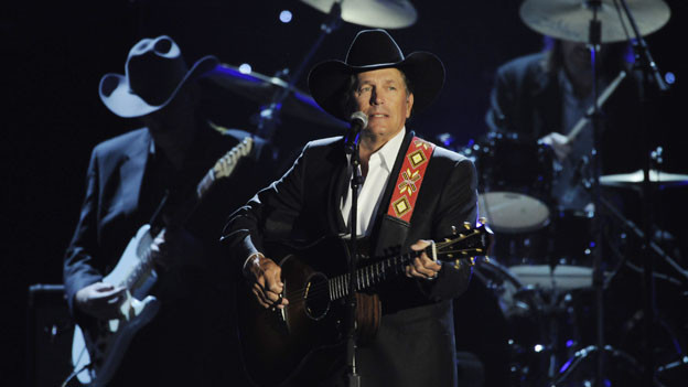 THE 44TH ANNUAL CMA AWARDS - THEATRE - "The 44th Annual CMA Awards" were broadcast live from the Bridgestone Arena in Nashville, WEDNESDAY, NOVEMBER 10 (8:00-11:00 p.m., ET) on the ABC Television Network. (ABC/KATHERINE BOMBOY)GEORGE STRAIT