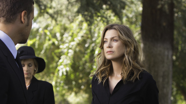 GREY'S ANATOMY - "Good Mourning" - "Grey's Anatomy" returns for its sixth season with a two-hour event on THURSDAY, SEPTEMBER 24 (9:00-11:00 p.m., ET) on the ABC Television Network. In the first hour, entitled "Good Mourning" (9:00-10:00 p.m.), the hospital staff is left to deal with the aftermath of George's passing. Hitting the staff hard, they all find unique ways to get through the various stages of grief. George's mom returns, faced with the difficult task of deciding what to do with his organs. In the second episode, entitled "Goodbye" (10:00-11:00 p.m.), time has passed... Everyone is struggling after losing one of their own and are turning to any distraction they can find. Meredith and Derek seem to be consummating their marriage anywhere and everywhere, while Cristina and Owen have been instructed to abstain from sex by Dr. Wyatt. (ABC/MICHAEL DESMOND)JUSTIN CHAMBER, ELLEN POMPEO