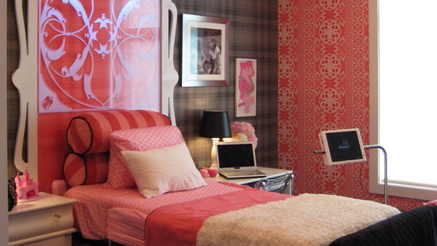 EXTREME MAKEOVER HOME EDITION - "Akers Family," - Girl's Bedroom, on "Extreme Makeover Home Edition," Sunday, October 5th on the ABC Television Network.