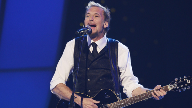THE 45th ANNUAL CMA AWARDS - THEATRE - "The 45th Annual CMA Awards" broadcast live on ABC from the Bridgestone Arena in Nashville on WEDNESDAY, NOVEMBER 9 (8:00-11:00 p.m., ET). (ABC/KATHERINE BOMBOY-THORNTON)KENNY LOGGINS