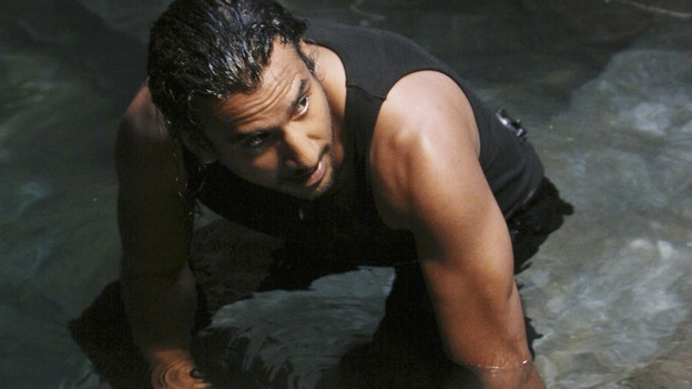 LOST - "The Incident," Parts 1 & 2 - Jack's decision to put a plan in action in order to set things right on the island is met with some strong resistance by those close to him, and Locke assigns Ben a difficult task, on the season finale of "Lost," WEDNESDAY, MAY 13 (9:00-11:00 p.m., ET) on the ABC Television Network. (ABC/MARIO PEREZ)NAVEEN ANDREWS