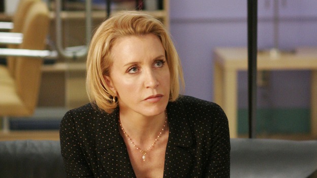 DESPERATE HOUSEWIVES - "It Wasn't Meant to Happen" - Karl breaks up with Edie, who has no idea that Susan is now the 'other woman,' Lynette tries to help Ed heat up his sex life, Bree finds out that Peter has another addiction, and Lily's father comes back to claim his daughter, on "Desperate Housewives," SUNDAY, APRIL 30 (9:00-10:00 p.m., ET) on the ABC Television Network.  (ABC/RON TOM)FELICITY HUFFMAN