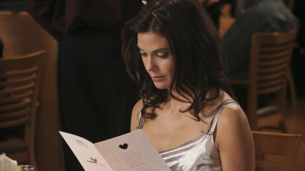102146_0979 -- DESPERATE HOUSEWIVES - "Love is in the Air " (ABC/DANNY FELD)TERI HATCHER