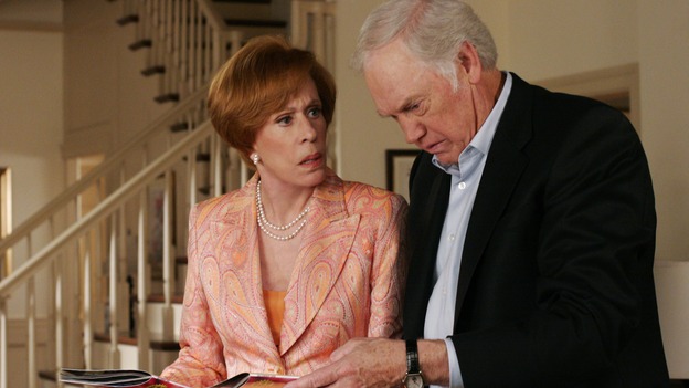 DESPERATE HOUSEWIVES - "Don't Look at Me" - Carlos and Gaby get temporary custody of baby Lily, Bree's father and stepmother come to town to mediate between Andrew and her, and Susan suddenly finds Karl back in her life, on "Desperate Housewives," SUNDAY, APRIL 16 (9:00-10:01 p.m., ET) on the ABC Television Network. (ABC/RON TOM)CAROL BURNETT, RONNY COX