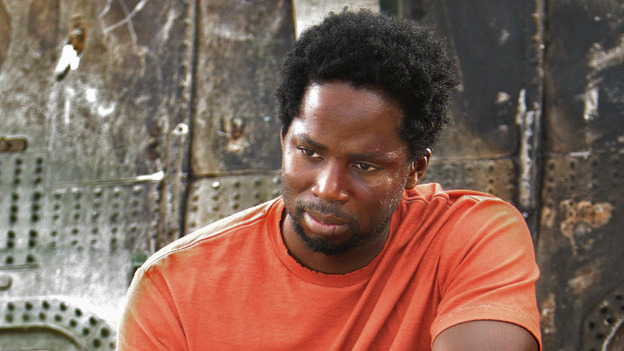LOST - "House of the Rising Sun" - Walt and the others are shocked when Michael is brutally beaten, but only the non-English-speaking Jin and Sun know the truth behind the attack. Meanwhile Kate, Jack, Sawyer and Sayid argue about where the survivors should camp -- on the beach, where they're more likely to be seen, or in a remote inland valley where fresh water abounds; and Locke discovers Charlie's secret, on "Lost," WEDNESDAY, OCTOBER 27 (8:00-9:00 p.m., ET), on the ABC Television Network. (ABC/MARIO PEREZ) HAROLD PERRINEAU