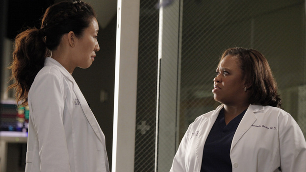 GREY'S ANATOMY - "I Was Made for Lovin' You" - Cristina and Owen continue to figure out their relationship amidst the pending lawsuit; and Bailey argues with Ben over plans for their upcoming nuptials. Meanwhile, Callie recruits Jackson to help find a solution to Derek's hand, but he is preoccupied by a shocking situation with April, on "Grey's Anatomy," THURSDAY, NOVEMBER 29 (9:00-10:02 p.m., ET) on the ABC Television Network. (ABC/RICHARD CARTWRIGHT)SANDRA OH, CHANDRA WILSON
