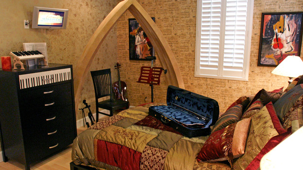 EXTREME MAKEOVER HOME EDITION - "Broadbent Family," - Girl's Bedroom, on "Extreme Makeover Home Edition," Sunday, December 12th on the ABC Television Network.