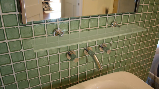 EXTREME MAKEOVER HOME EDITION - "Huber Family," - Bathroom, on "Extreme Makeover Home Edition," Sunday, September 27th on the ABC Television Network.
