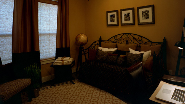 EXTREME MAKEOVER HOME EDITION - "Zeigler/Hansen Family," - Master  Bedroom  Picture,        on "Extreme Makeover Home Edition," Sunday,  Febuary 20th      (8:00-9:00  p.m.    ET/PT) on the ABC Television  Network