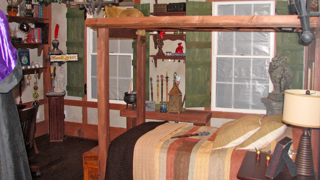 EXTREME MAKEOVER HOME EDITION - "Killagallon Family," - Boy's Bedroom, on "Extreme Makeover Home Edition," Sunday, May 6th on the ABC Television Network.
