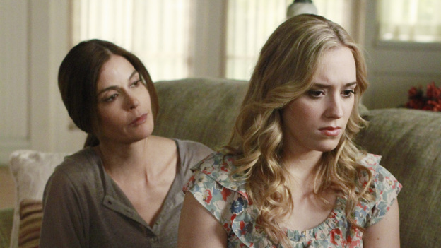 DESPERATE HOUSEWIVES - "The People Will Hear" - In the penultimate episode leading into the two-hour finale of this landmark series, as her trial nears, Bree begins to fall for her attorney, Trip (Scott Bakula); Susan becomes concerned when Julie doubts Porter's commitment to be a hands-on father to their unborn baby; as Tom gets closer to being transferred to India for his job - thanks to Lynette - she begins to have second thoughts and tries to convince his boss to rescind the move; and the ladies are shocked about Gaby's nonchalant attitude as Bree continues to stand trial and take the fall for Carlos in the murder of Alejandro, on "Desperate Housewives," SUNDAY, MAY 6 (9:01-10:01 p.m., ET) on the ABC Television Network. (ABC/RON TOM)TERI HATCHER, ANDREA BOWEN
