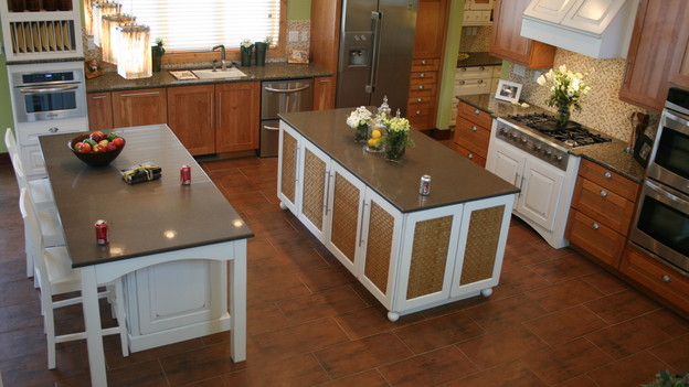 EXTREME MAKEOVER HOME EDITION - "Stott Family," - Kitchen, on "Extreme Makeover Home Edition," Sunday, November 15th, on the ABC Television Network.