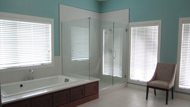 EXTREME MAKEOVER HOME EDITION - "Hill Family," - Bathroom Picture,              on   "Extreme Makeover Home Edition," Friday, November 4th                 (8:00-10:00   p.m.  ET/PT) on the ABC   Television Network.