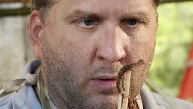 LOST - "Expos" - Hurley begins to suspect that Sawyer may be involved in an island mystery surrounding two fellow survivors, and Sun learns the truth about her past kidnapping attempt by "The Others," on "Lost," WEDNESDAY, MARCH 28 (10:00-11:00 p.m., ET), on the ABC Television Network. (ABC/MARIO PEREZ)DANIEL ROEBUCK