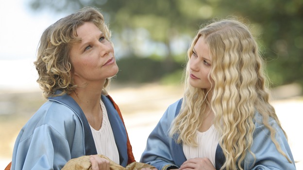 LOST - "Fire & Water" (ABC/MARIO PEREZ)SAMMI DAVIS, EMILIE DE RAVIN
