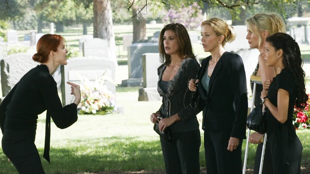 DESPERATE HOUSEWIVES - "They Asked Me Why I Believe in You" -- Susan's longtime book agent and dear friend, Lonny Moon (guest star Wallace Shawn), gets into financial trouble; Lynette is forced to go out to bars night after night with her man-hungry boss, Nina (guest star Joely Fisher); Bree re-buries Rex amid police suspicions, and Gaby hires hotshot lawyer David Bradley (guest star Adrian Pasdar) to defend Carlos, on Desperate Housewives," SUNDAY, OCTOBER 23 (9:00-10:01 p.m., ET) on the ABC Television Network. (ABC/RON TOM)MARCIA CROSS, TERI HATCHER, FELICITY HUFFMAN, NICOLLETTE SHERIDAN, EVA LONGORIA