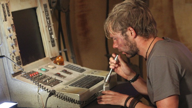 LOST - "Through the Looking Glass" - Jack and the castaways begin their efforts to make contact with Naomi's rescue ship, on the season finale of "Lost," WEDNESDAY, MAY 23 (9:00-11:00 p.m., ET), on the ABC Television Network. (ABC/MARIO PEREZ)DOMINIC MONAGHAN