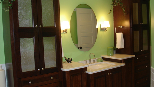 EXTREME MAKEOVER HOME EDITION - "Oatman-Gaitan Family" - Bathroom, on "Extreme Makeover Home Edition," Sunday, May 20th on the ABC Television Network.