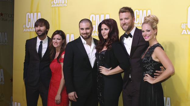 THE 46TH ANNUAL CMA AWARDS - RED CARPET ARRIVALS - "The 46th Annual CMA Awards" airs live THURSDAY, NOVEMBER 1 (8:00-11:00 p.m., ET) on ABC live from the Bridgestone Arena in Nashville, Tennessee. (ABC/SARA KAUSS)MEMBERS OF LADY ANTEBELLUM AND SPOUSES: DAVE HAYWOOD, KELLI CASHIOLA, CHRIS TYRRELL, HILLARY SCOTT, CHARLES KELLEY, CASSIE MCCONNELL