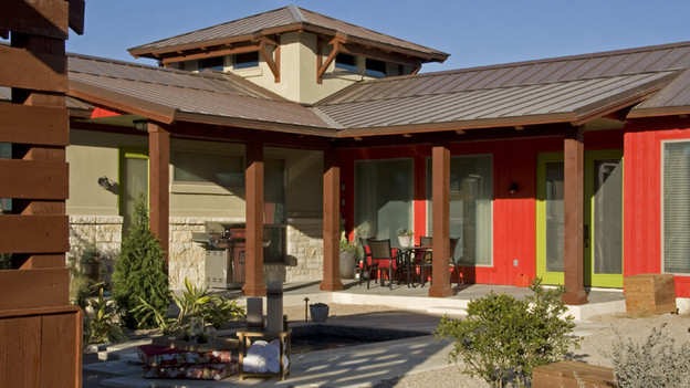 EXTREME MAKEOVER HOME EDITION - "Zeigler/Hansen Family," - Exterior  Picture,        on "Extreme Makeover Home Edition," Sunday,  Febuary 20th      (8:00-9:00  p.m.    ET/PT) on the ABC Television  Network