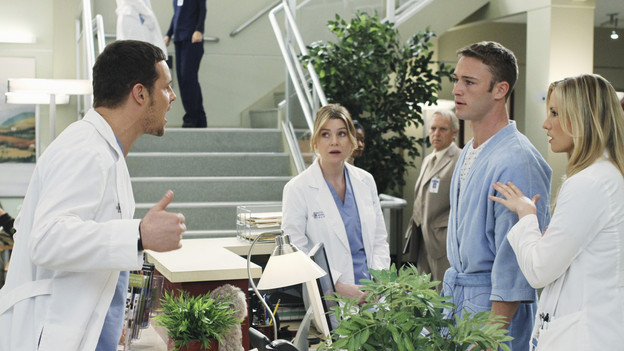 GREY'S ANATOMY - "Sympathy for the Parents" - When Alex's younger brother, Aaron, shows up at Seattle Grace-Mercy West with a hernia, it's up to Alex to get Bailey's approval for his pro bono surgery. Matters are further complicated when Aaron discloses that his family has not heard from Alex since he arrived in Seattle, and parts of Alex's past long kept secret are revealed to his friends and fellow doctors, on "Grey's Anatomy," THURSDAY, APRIL 1 (9:00-10:01 p.m., ET) on the ABC Television Network. (ABC/RON TOM)JUSTIN CHAMBERS, ELLEN POMPEO, JAKE MCLAUGHLIN, CHYLER LEIGH