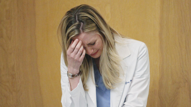 GREY'S ANATOMY - "Push" - A patient who needs an extremely difficult surgery comes to Seattle Grace, and it's Richard and Owen who vie for the opportunity to tackle it. But the decision lies in the hands of Derek, who deems that Owen should take on the surgery, leaving Richard bitter. Meanwhile, Bailey deals with her own personal struggles when she nervously prepares for another date with Ben, on "Grey's Anatomy," THURSDAY, MARCH 11 (9:00-10:01 p.m., ET) on the ABC Television Network. (ABC/ADAM LARKEY)CHYLER LEIGH